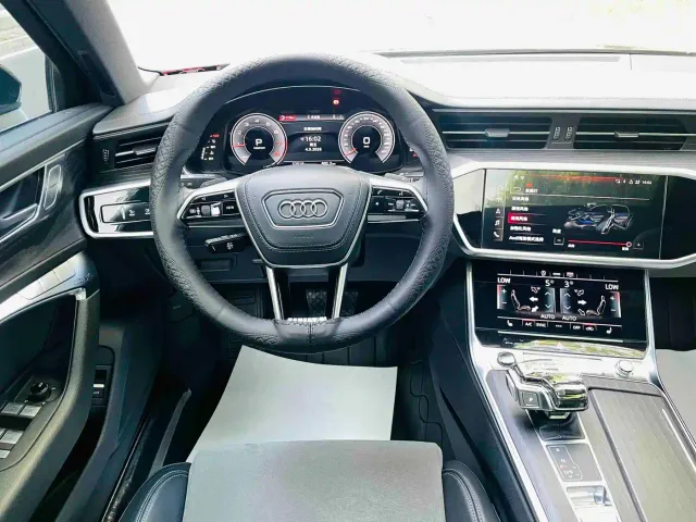 Audi A6L — Фото автомобиля 11