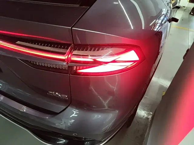 Roewe RX5 — Фото автомобиля 7