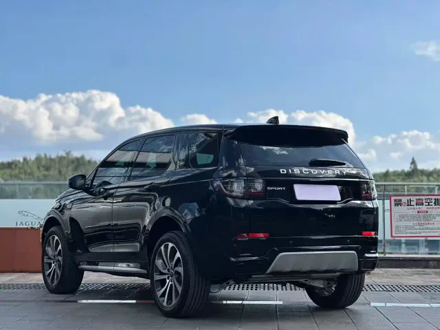 Land Rover Discovery Sport — Фото автомобиля 6