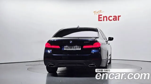 BMW 5-Series — Фото автомобиля 4