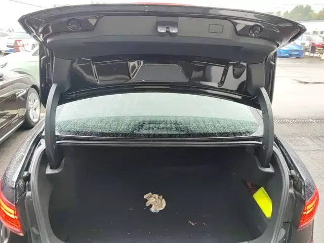 Volkswagen Passat 2025 Outstanding 280TSI Business Edition — Фото автомобиля 18