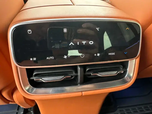 Aito M7 — Фото автомобиля 14