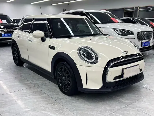 MINI Hatch — Фото автомобиля 3