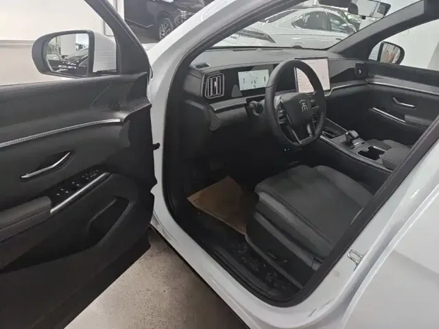 BYD Song Pro — Фото автомобиля 15