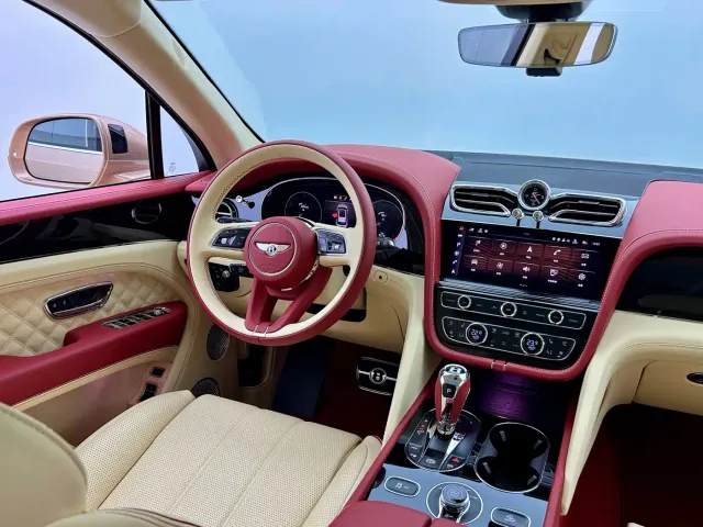 Bentley Bentayga — Фото автомобиля 6