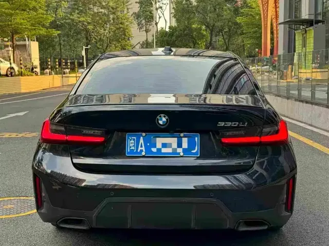 BMW 3 Series — Фото автомобиля 5