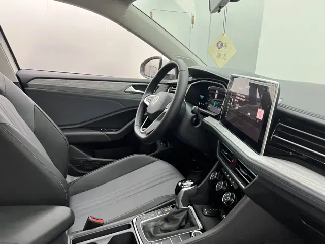 Volkswagen Sagitar — Фото автомобиля 16