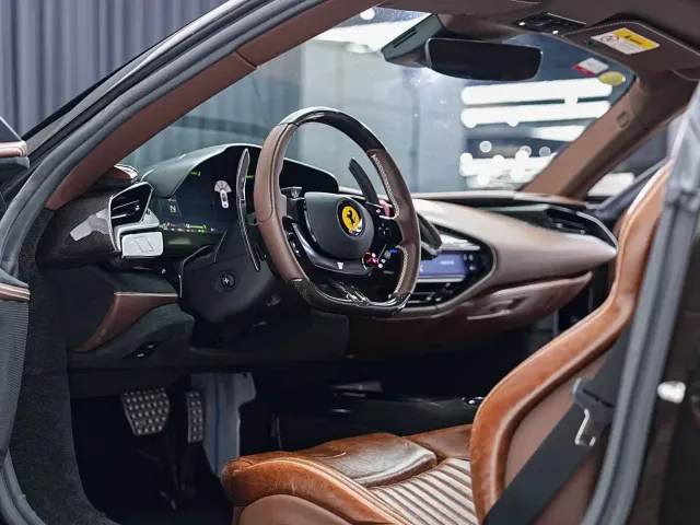 Ferrari SF90 — Фото автомобиля 12