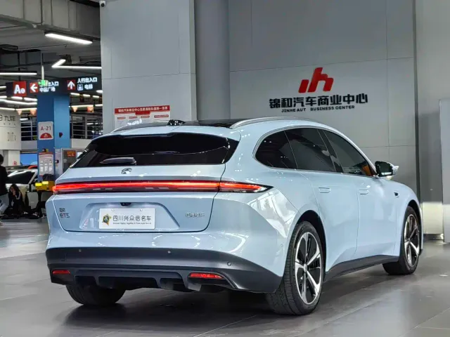 Nio ET5 Touring — Фото автомобиля 6