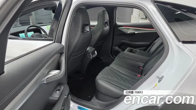 BYD Sealion 7 — Фото автомобиля 12