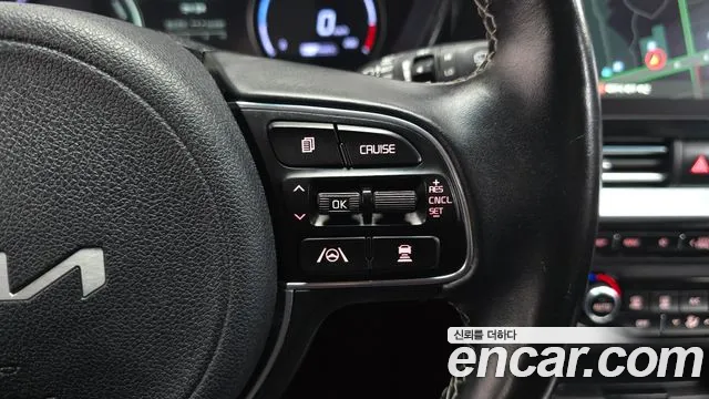 Kia Niro — Фото автомобиля 22