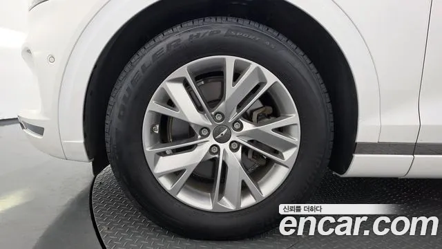 Genesis GV70 — Фото автомобиля 5