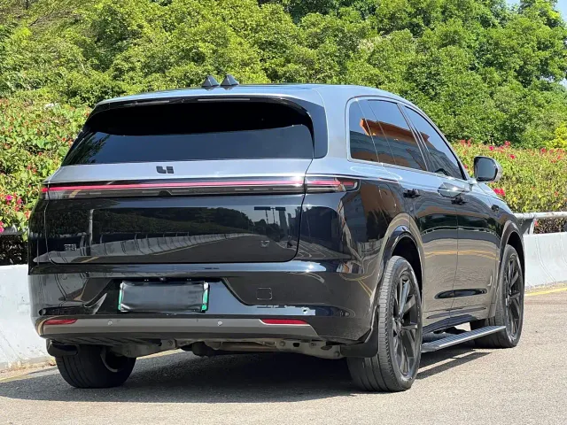 Li Auto L7 — Фото автомобиля 18
