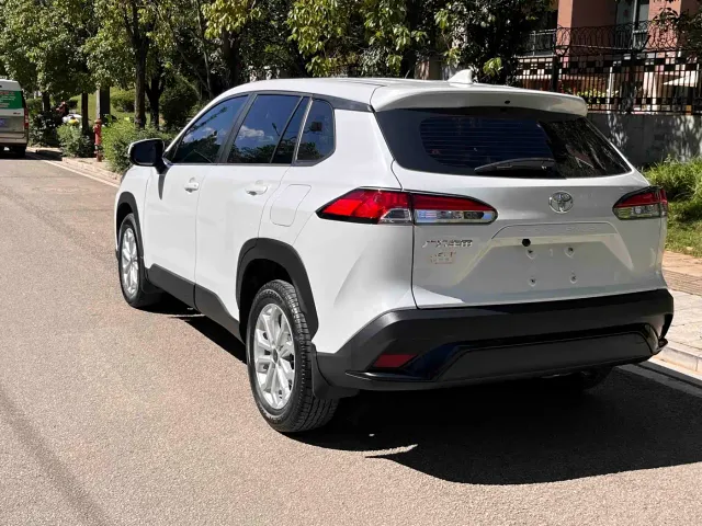 Toyota Frontlander — Фото автомобиля 10