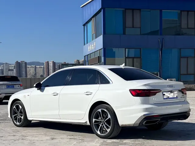 Audi A4L — Фото автомобиля 6