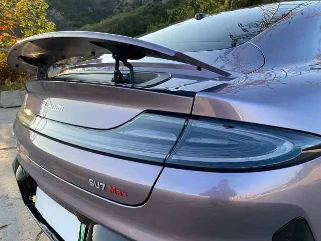 Xiaomi SU7 — Фото автомобиля 21