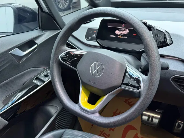 Volkswagen ID.3 — Фото автомобиля 7