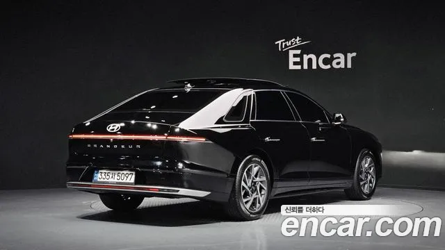 Hyundai Grandeur GN7 — Фото автомобиля 2