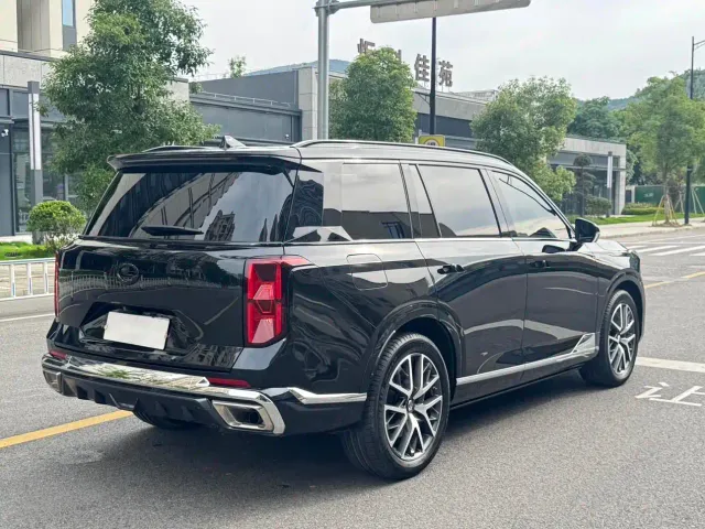 GAC Trumpchi GS8 — Фото автомобиля 14