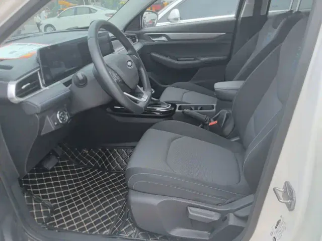 Ford Escort — Фото автомобиля 14