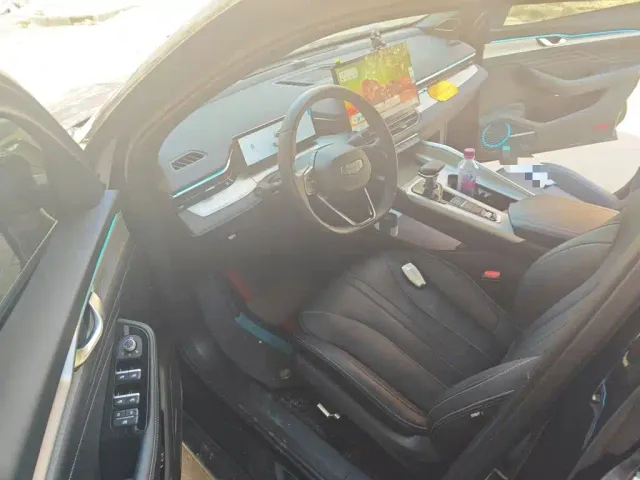 Geely Xingrui — Фото автомобиля 12