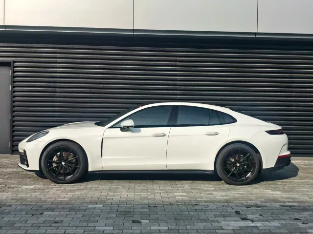 Porsche Panamera — Фото автомобиля 2