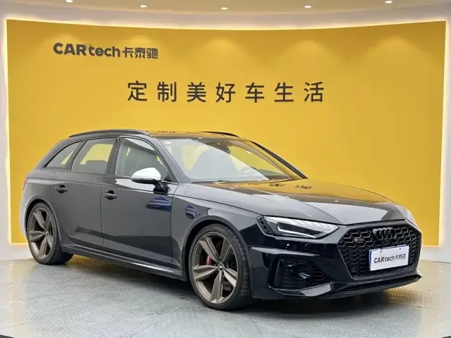 Audi RS 4 — Фото автомобиля 2