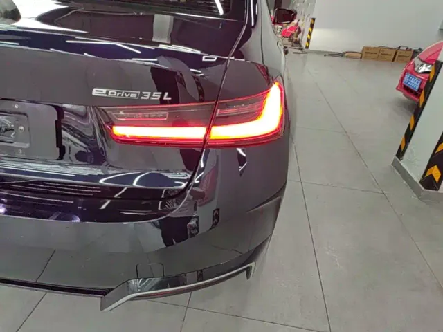 BMW i3 — Фото автомобиля 7