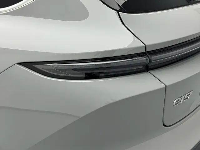 Nio ET5 Touring — Фото автомобиля 8