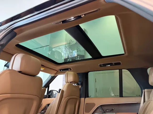 Land Rover Range Rover — Фото автомобиля 16