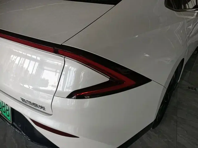 Wuling Starlight — Фото автомобиля 7