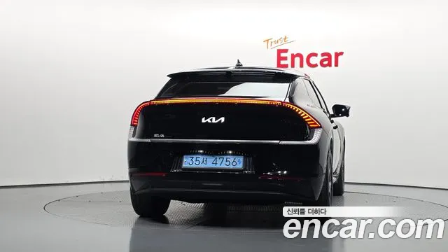 Kia EV6 — Фото автомобиля 4