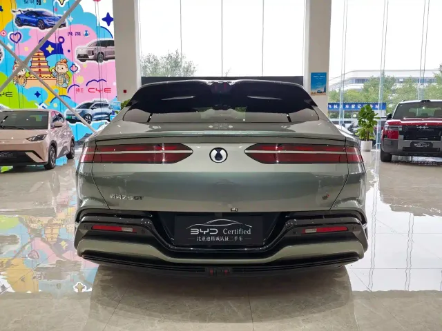 Denza Z9GT — Фото автомобиля 6