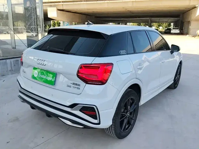 Audi Q2L — Фото автомобиля 6