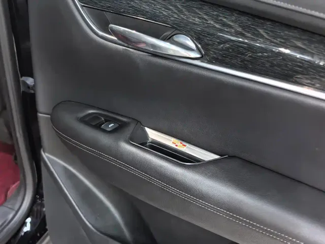 Cadillac XT5 — Фото автомобиля 9