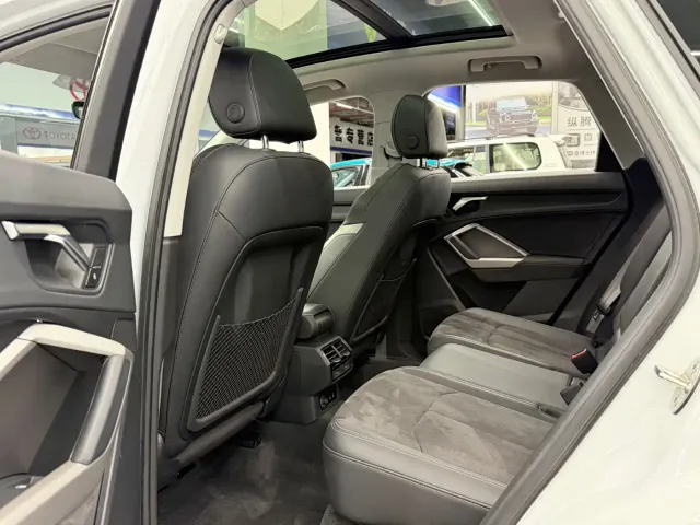 Audi Q3 — Фото автомобиля 10