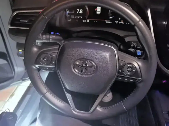 Toyota Camry — Фото автомобиля 15