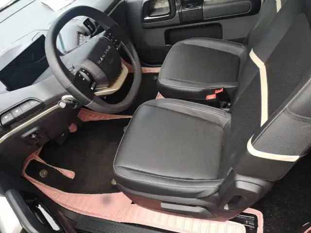Baojun KiWi EV — Фото автомобиля 14