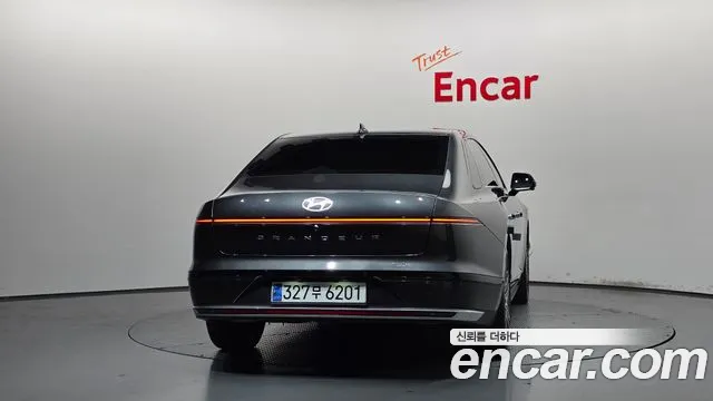 Hyundai Grandeur GN7 — Фото автомобиля 4