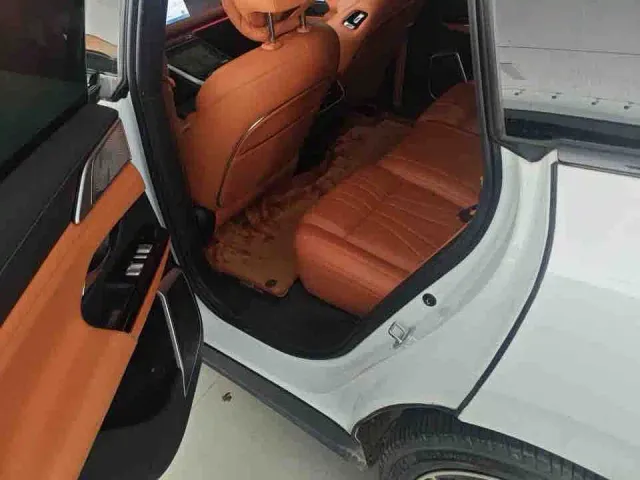 Xpeng G9 — Фото автомобиля 5