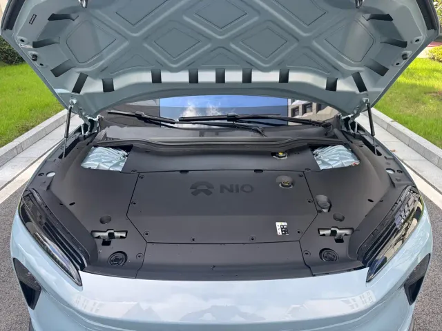 Nio ET5 — Фото автомобиля 7