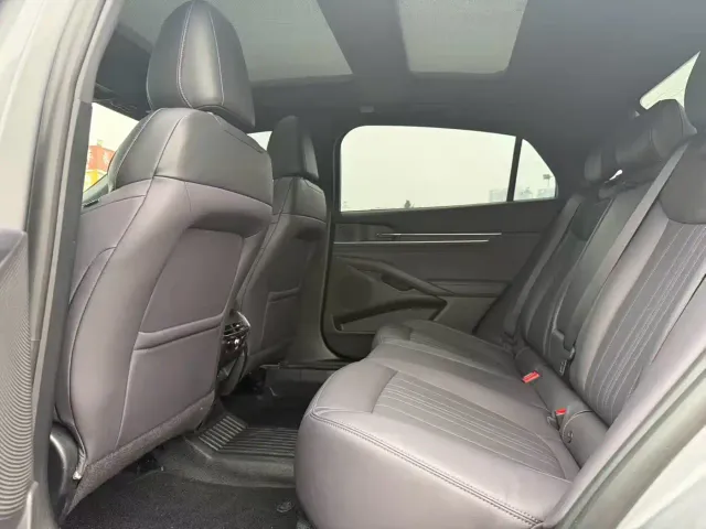Ford Mondeo — Фото автомобиля 6