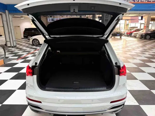 Audi Q3 — Фото автомобиля 16