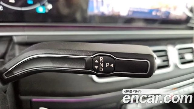 Mercedes-Benz GLS-Class — Фото автомобиля 9