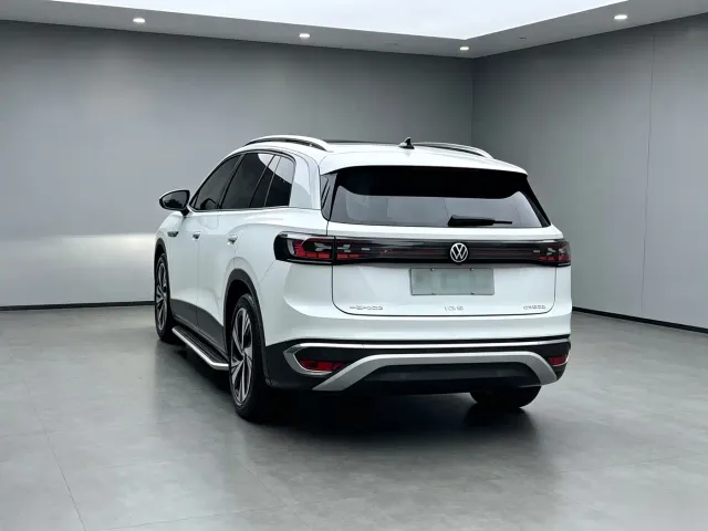 Volkswagen ID.6 Crozz — Фото автомобиля 8