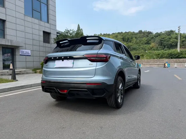 Geely Binyue — Фото автомобиля 5
