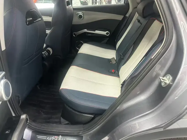 BYD Yuan PLUS — Фото автомобиля 6