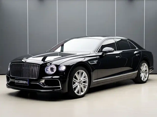 Bentley Flying Spur — Фото автомобиля 2