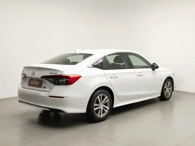 Honda Civic — Фото автомобиля 2