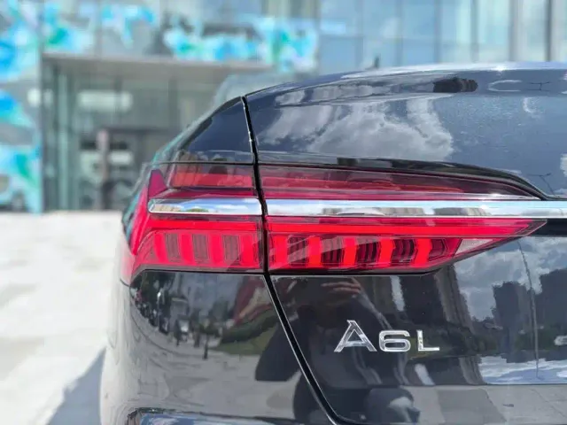 Audi A6L — Фото автомобиля 10